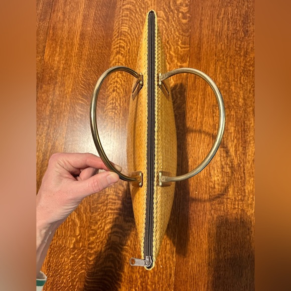 Gold Handle Woven Wicker Envelope Tote Purse - Picture 6 of 8